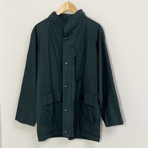 Burberrys’ VINTAGE 90’s Green Country Wear hunting/equestrian jacket Size M/L